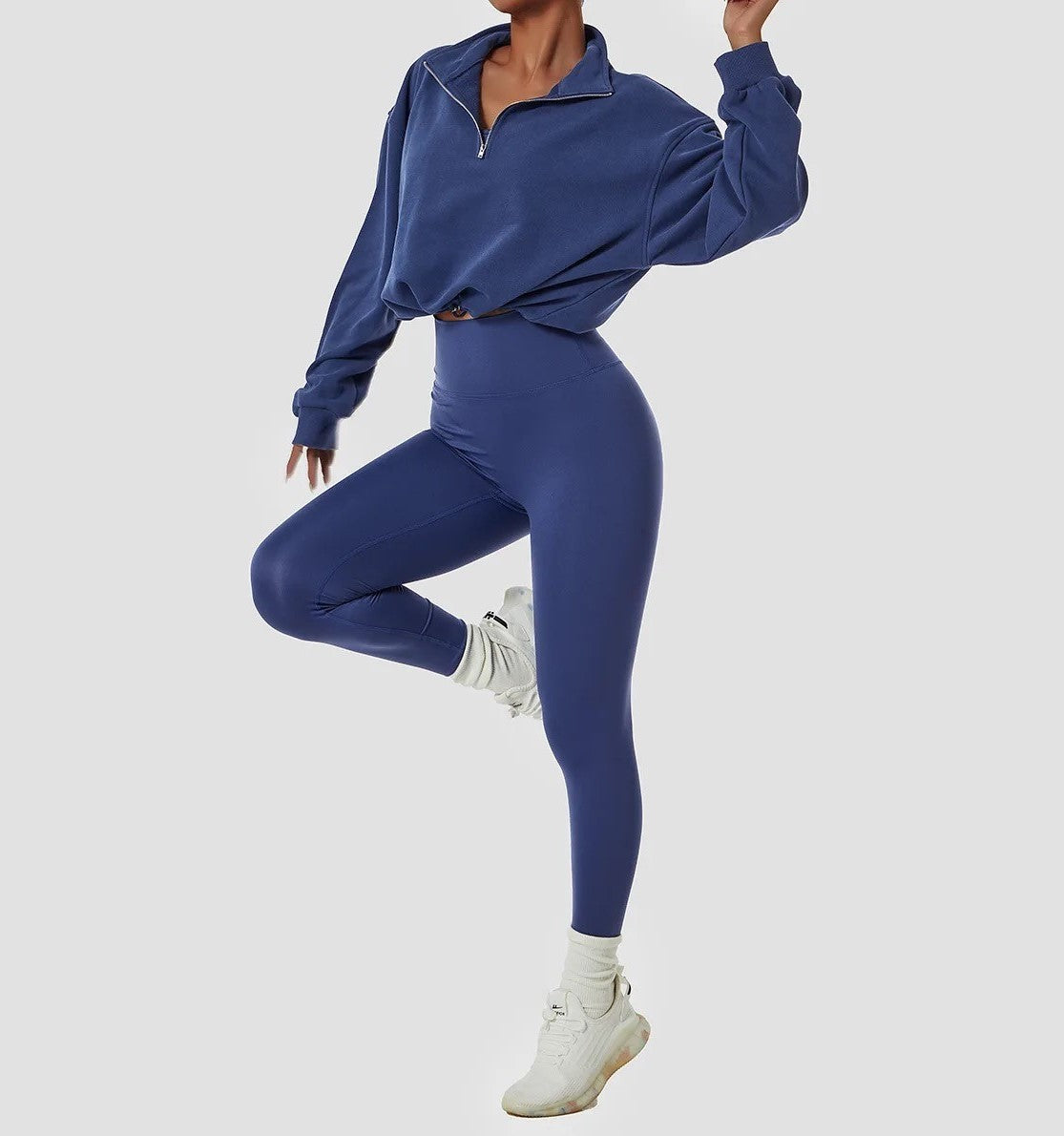 GymBabe Three Piece Set in Dark Blue (Made with recycled material)