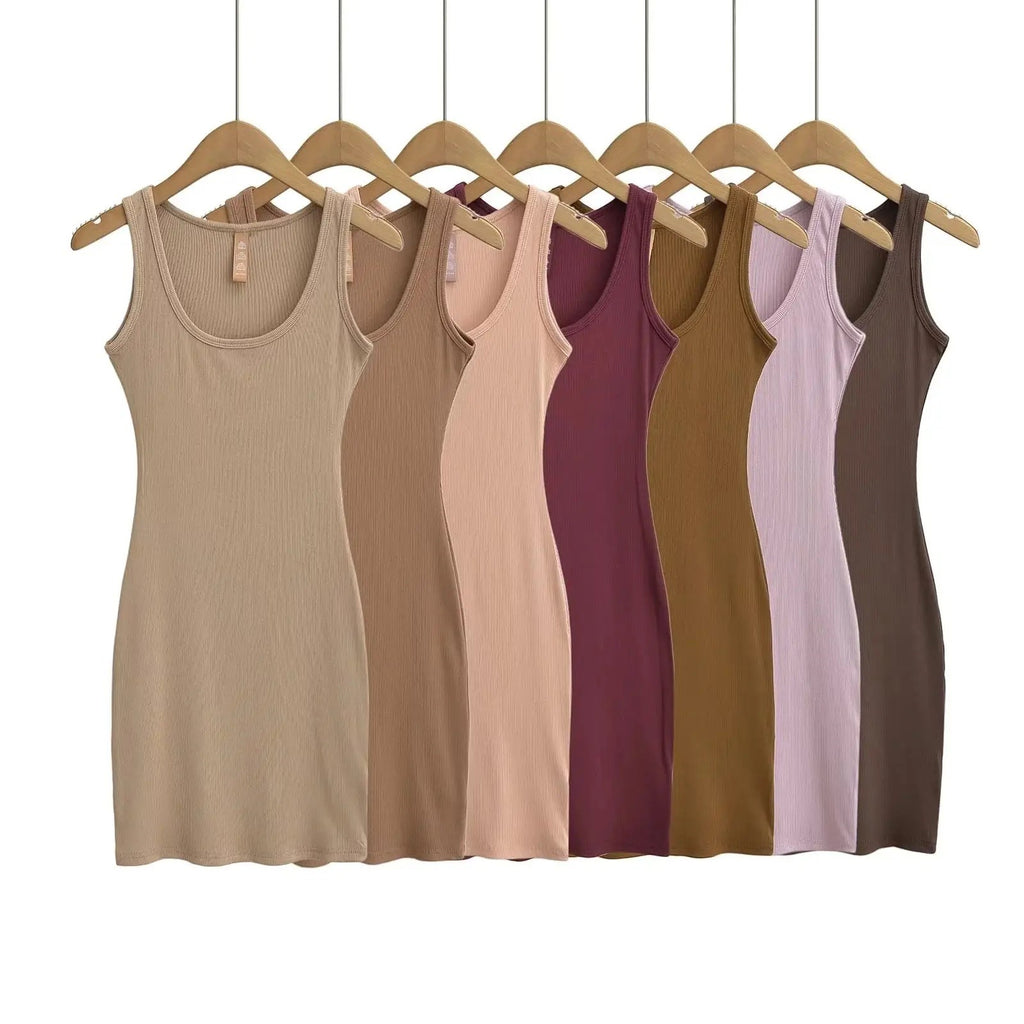 The Basic Jersey Dress - The Pinks Palette