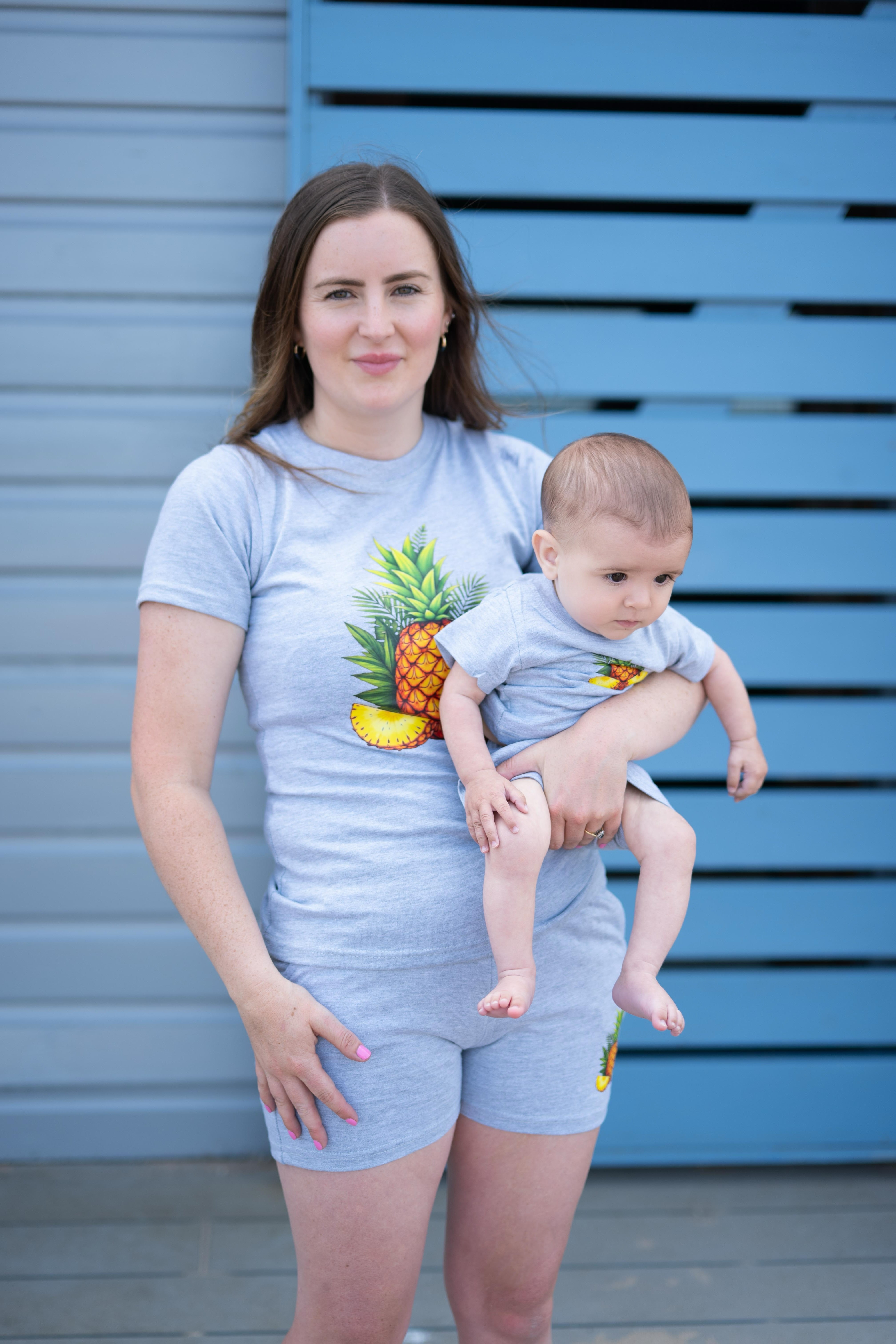 Grey Pineapple T-Shirt - Women