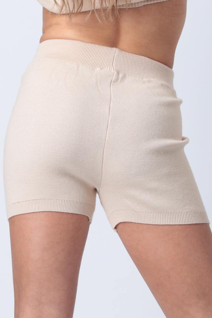 Knitted Shorts in Beige - watts that trend